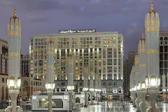 Madinah hotel with Islamic architecture